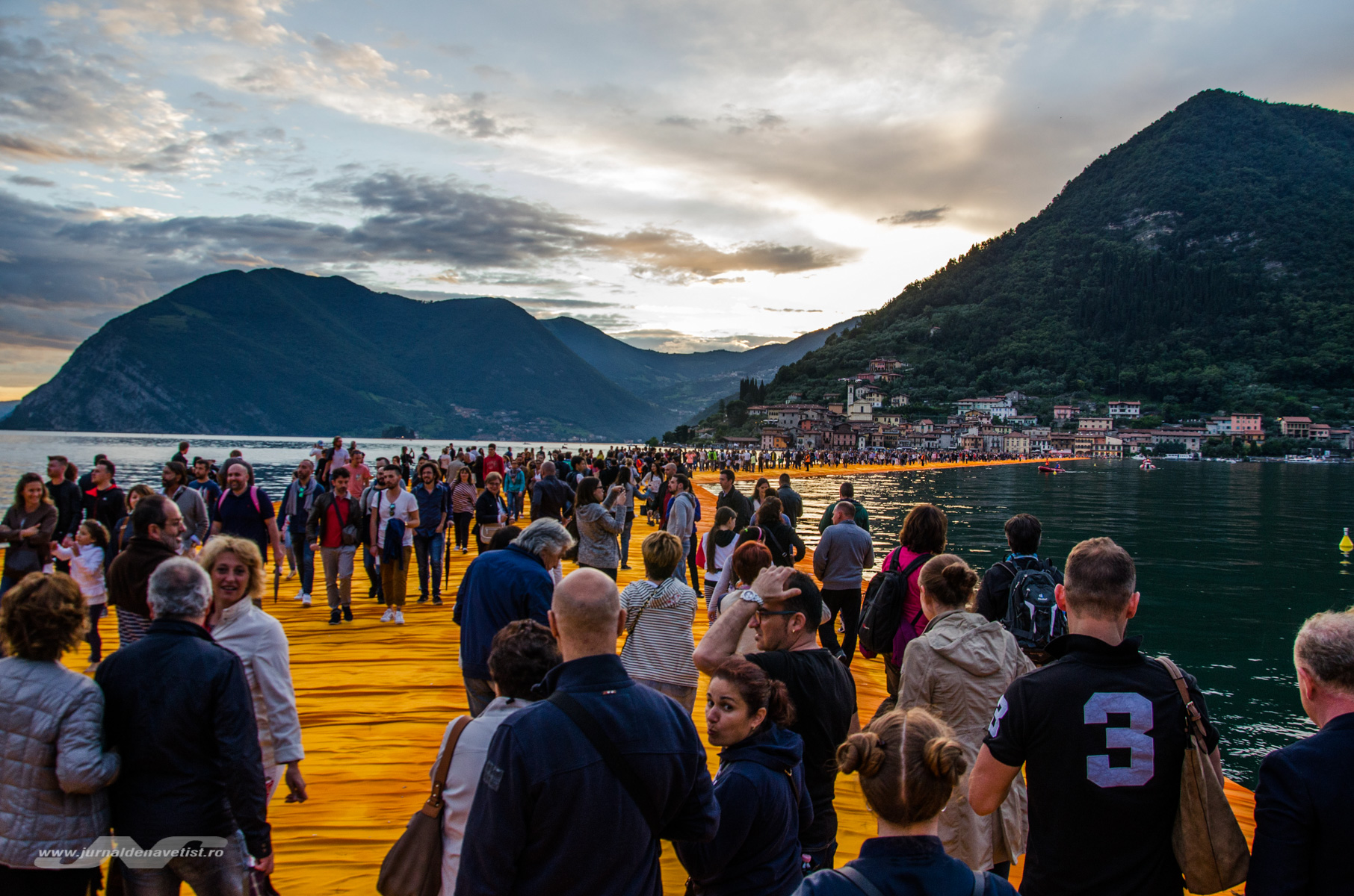 The Floating Piers 7855
