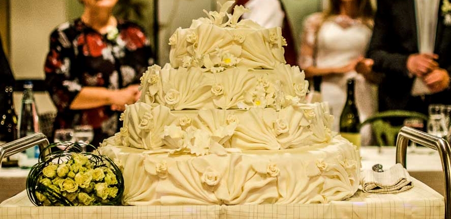 tort nunta dantelat