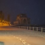 Prima zăpadă la malul mării (fotoreportaj)